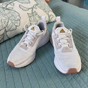 Adidas White Swift Run Sneaker with Gold Logo Sz 8